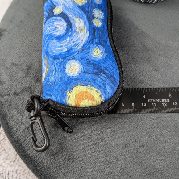 Starry Night neoprene zippered glasses sunglasses case with clip Van Gogh - Picture 5 of 6